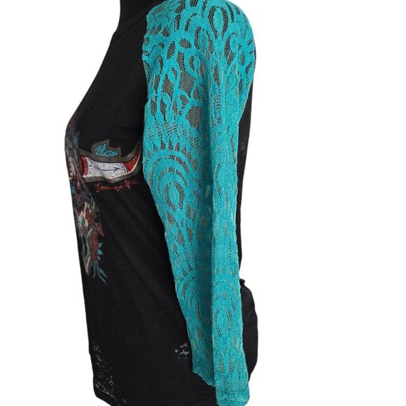 Southern Grace Tee - Picture 3 of 6